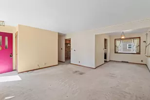 2508 Division St, Manitowoc, WI 54220 - Photo 7