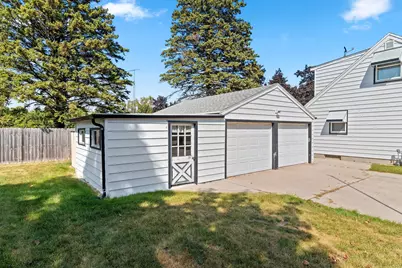 2508  Division St, Manitowoc, WI 54220 - Photo 43