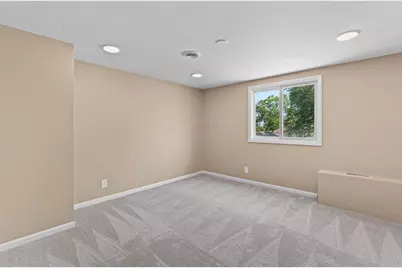 3972 S 5th Pl, Milwaukee, WI 53207 - Photo 21
