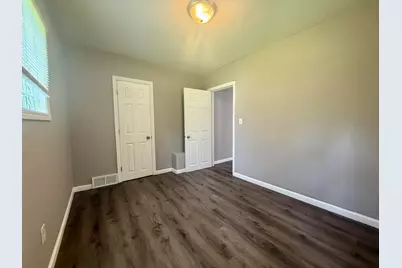 4742 N 46th St, Milwaukee, WI 53218 - Photo 9
