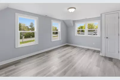 8416 W Bluemound Rd, Wauwatosa, WI 53226 - Photo 19