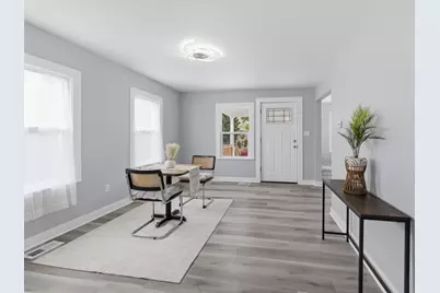 8416 W Bluemound Rd, Wauwatosa, WI 53226 - Photo 5