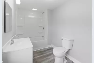 8416 W Bluemound Rd, Wauwatosa, WI 53226 - Photo 9