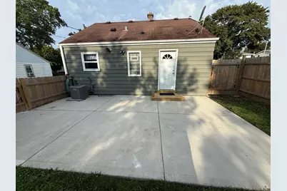 3642 S 91st St, Milwaukee, WI 53228 - Photo 5