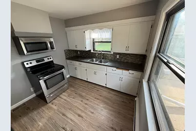 3642 S 91st St, Milwaukee, WI 53228 - Photo 7