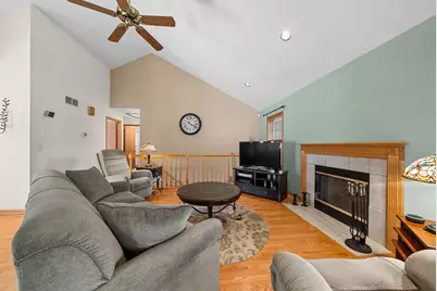 809  Tuckaway Ct, Twin Lakes, WI 53181 - Photo 7