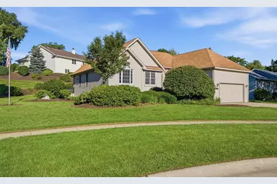 809  Tuckaway Ct, Twin Lakes, WI 53181 - Photo 1