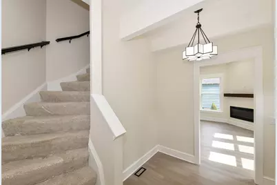 5804 W Michigan St, Wauwatosa, WI 53213 - Photo 5