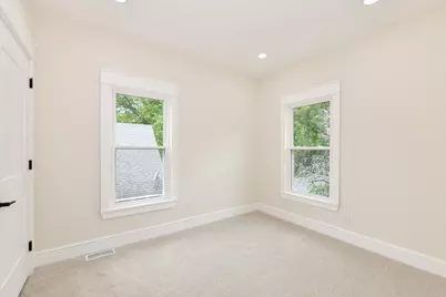 5804 W Michigan St, Wauwatosa, WI 53213 - Photo 23