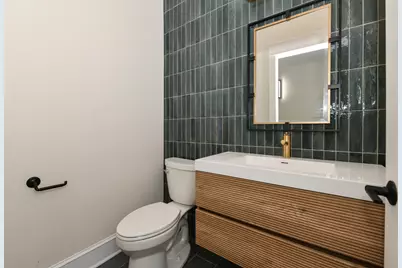 5804 W Michigan St, Wauwatosa, WI 53213 - Photo 21