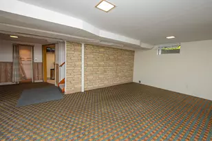 7101 N 107th St, Milwaukee, WI 53224 - Photo 35