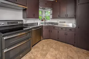 7101 N 107th St, Milwaukee, WI 53224 - Photo 15
