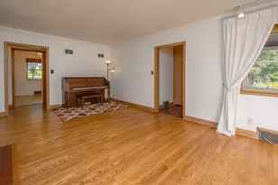 7101 N 107th St, Milwaukee, WI 53224 - Photo 21