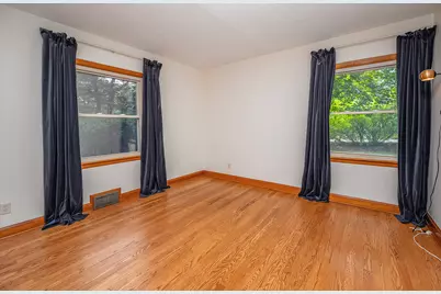 7101 N 107th St, Milwaukee, WI 53224 - Photo 35