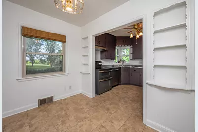 7101 N 107th St, Milwaukee, WI 53224 - Photo 25