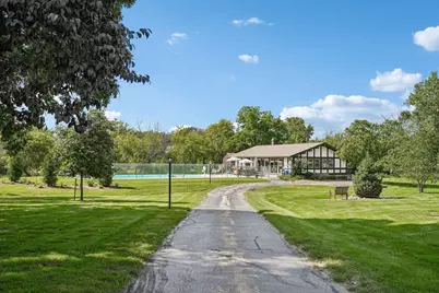 17690  Nassau Dr, Brookfield, WI 53045 - Photo 39