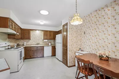 17690  Nassau Dr, Brookfield, WI 53045 - Photo 17