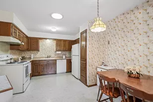17690 Nassau Dr, Brookfield, WI 53045 - Photo 17