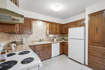 17690  Nassau Dr, Brookfield, WI 53045 - Photo 19
