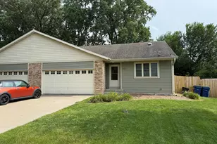424 Callaway Blvd, Campbell, WI 54603 - Photo 1