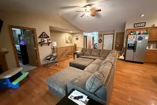 424 Callaway Blvd, Campbell, WI 54603 - Photo 3