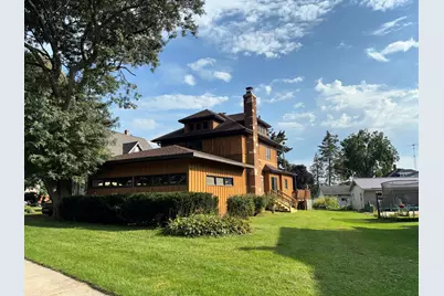 634 E Oak Grove St, Juneau, WI 53039 - Photo 1