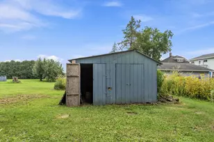 634 E Oak Grove St, Juneau, WI 53039 - Photo 5