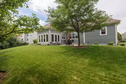 W175N5262  Highridge Dr, Menomonee Falls, WI 53051 - Photo 29