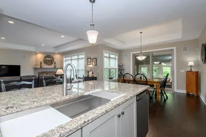 W175N5262  Highridge Dr, Menomonee Falls, WI 53051 - Photo 7