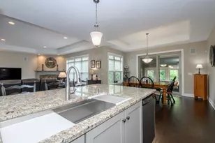 W175N5262 Highridge Dr, Menomonee Falls, WI 53051 - Photo 7