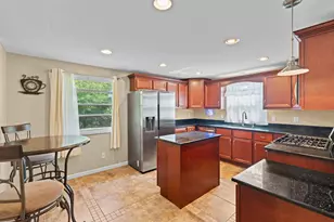 6074 Thornapple Ln, Greendale, WI 53129 - Photo 7