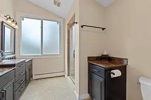6074 Thornapple Ln, Greendale, WI 53129 - Photo 17