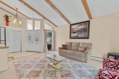 6074  Thornapple Ln, Greendale, WI 53129 - Photo 3