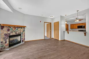 230 Hilldale Dr, Hartford, WI 53027 - Photo 15
