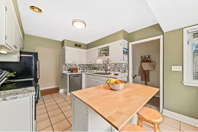 3716 N 97th Pl, Milwaukee, WI 53222 - Photo 15