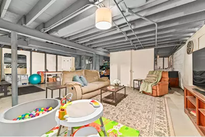 3716 N 97th Pl, Milwaukee, WI 53222 - Photo 29