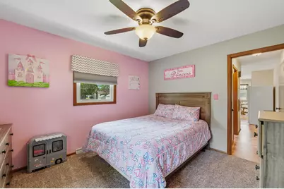 427  Airpark Rd, Plymouth, WI 53073 - Photo 9