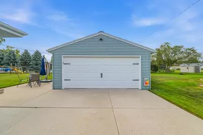 427  Airpark Rd, Plymouth, WI 53073 - Photo 19