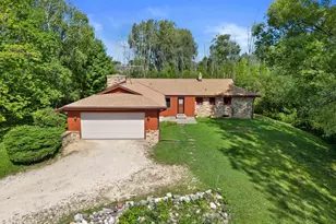 10538 Robinwood Ct, Cedarburg, WI 53012 - Photo 35