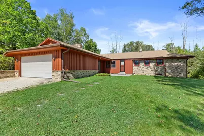 10538  Robinwood Ct, Cedarburg, WI 53012 - Photo 31