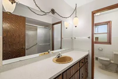 10538  Robinwood Ct, Cedarburg, WI 53012 - Photo 25