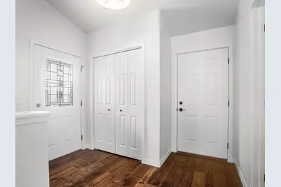 1920  Ravenswood Ln, Manitowoc, WI 54220 - Photo 3
