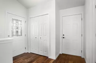 1920 Ravenswood Ln, Manitowoc, WI 54220 - Photo 3
