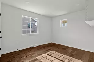 1920 Ravenswood Ln, Manitowoc, WI 54220 - Photo 15