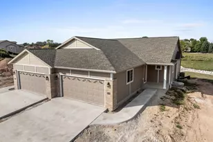 1920 Ravenswood Ln, Manitowoc, WI 54220 - Photo 1
