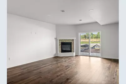 1920  Ravenswood Ln, Manitowoc, WI 54220 - Photo 29
