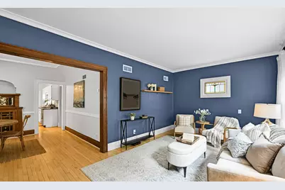 2207 N 66th St, Wauwatosa, WI 53213 - Photo 5