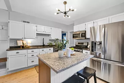 2207 N 66th St, Wauwatosa, WI 53213 - Photo 15