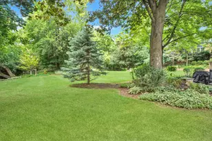 W210N11135 Mountbrooke Dr, Germantown, WI 53022 - Photo 29