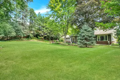 W210N11135  Mountbrooke Dr, Germantown, WI 53022 - Photo 35